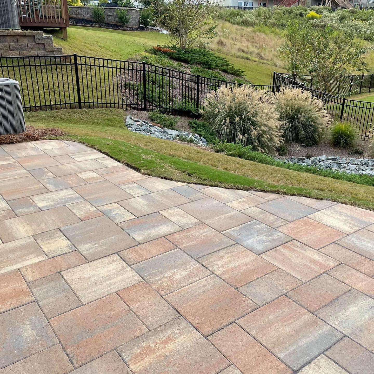 Belgard Savannah Lafitt Grana Slab Paver Patio