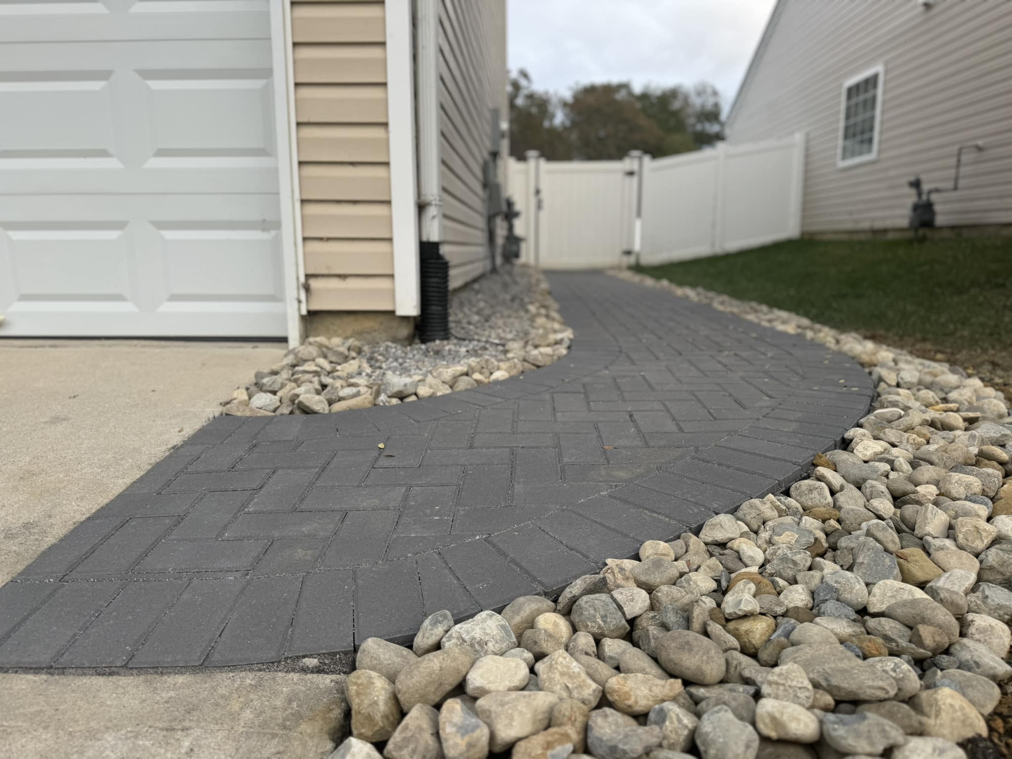 Belgard Slate Holland Pavers – Mr. Outdoor Living® Tip of the Day