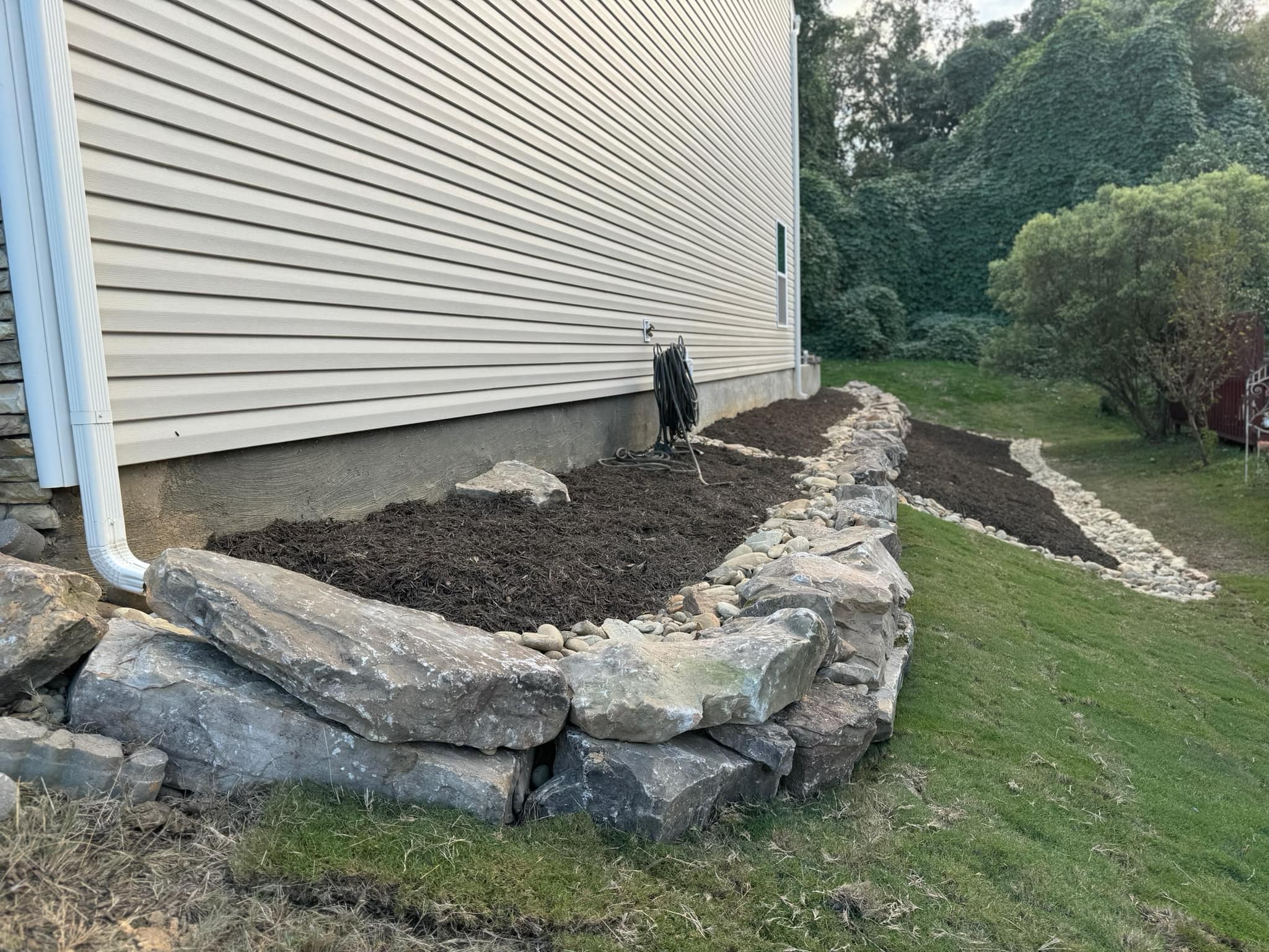 Boulder Wall – Mr. Outdoor Living® Tip of the Day