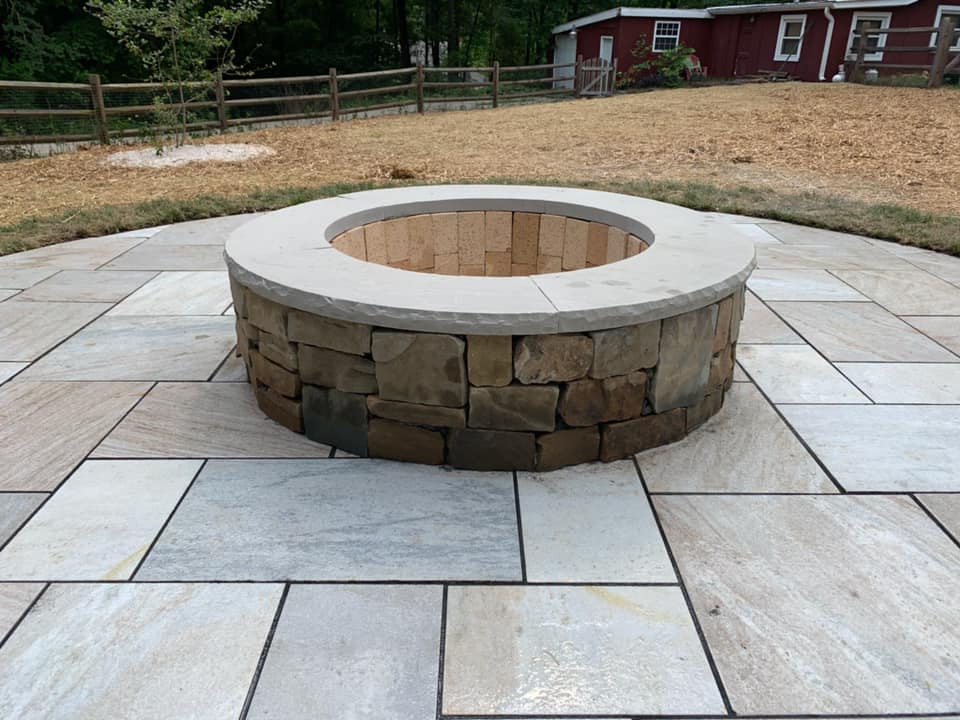 Built in Fire Pit 🔥 – Outdoor Living Tip of the Day