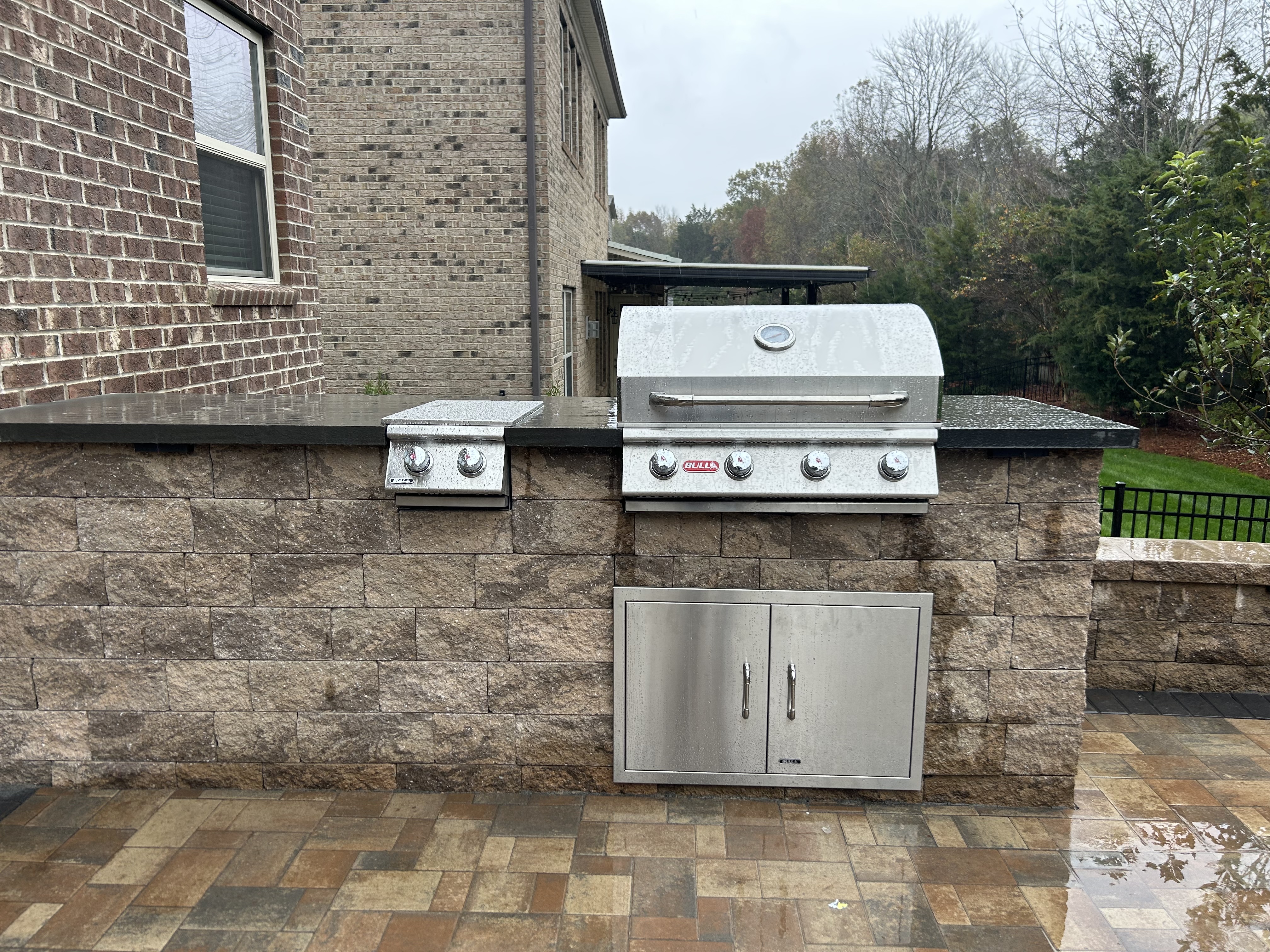 Elevate Your Backyard Oasis: Design Your Custom Outdoor Kitchen Charlotte with Mr. Outdoor Living