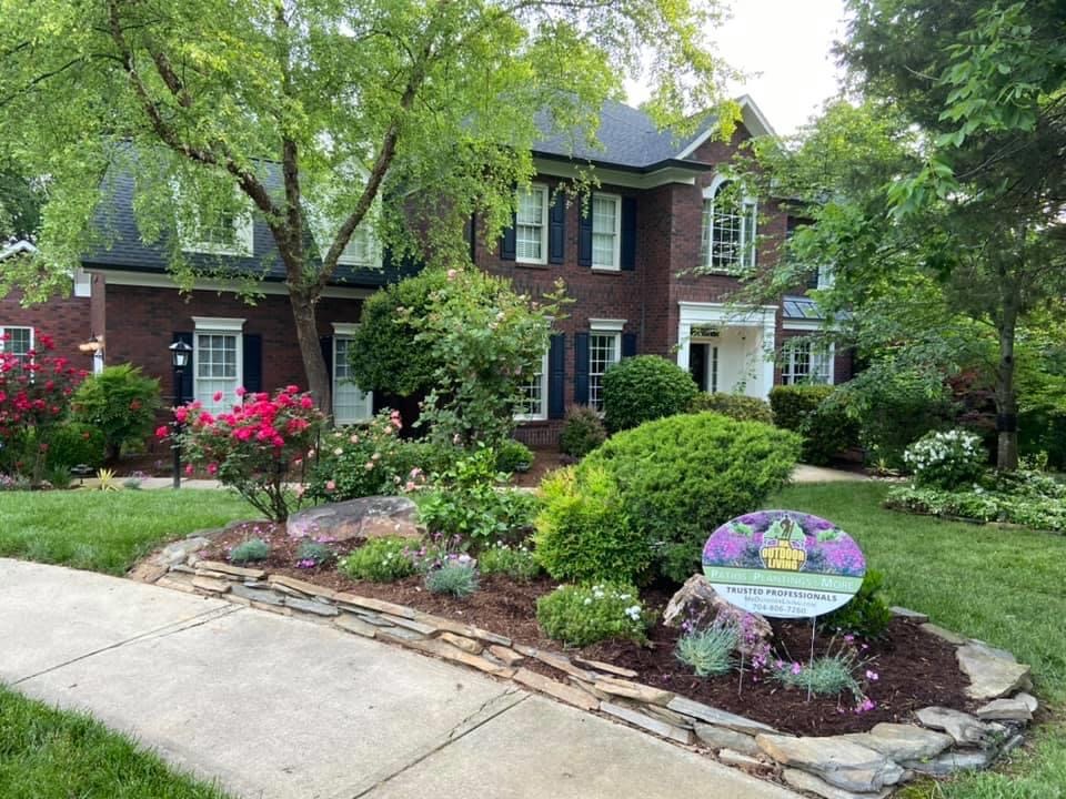 Landscaping for Curb Appeal – Outdoor Living Tip of the Day