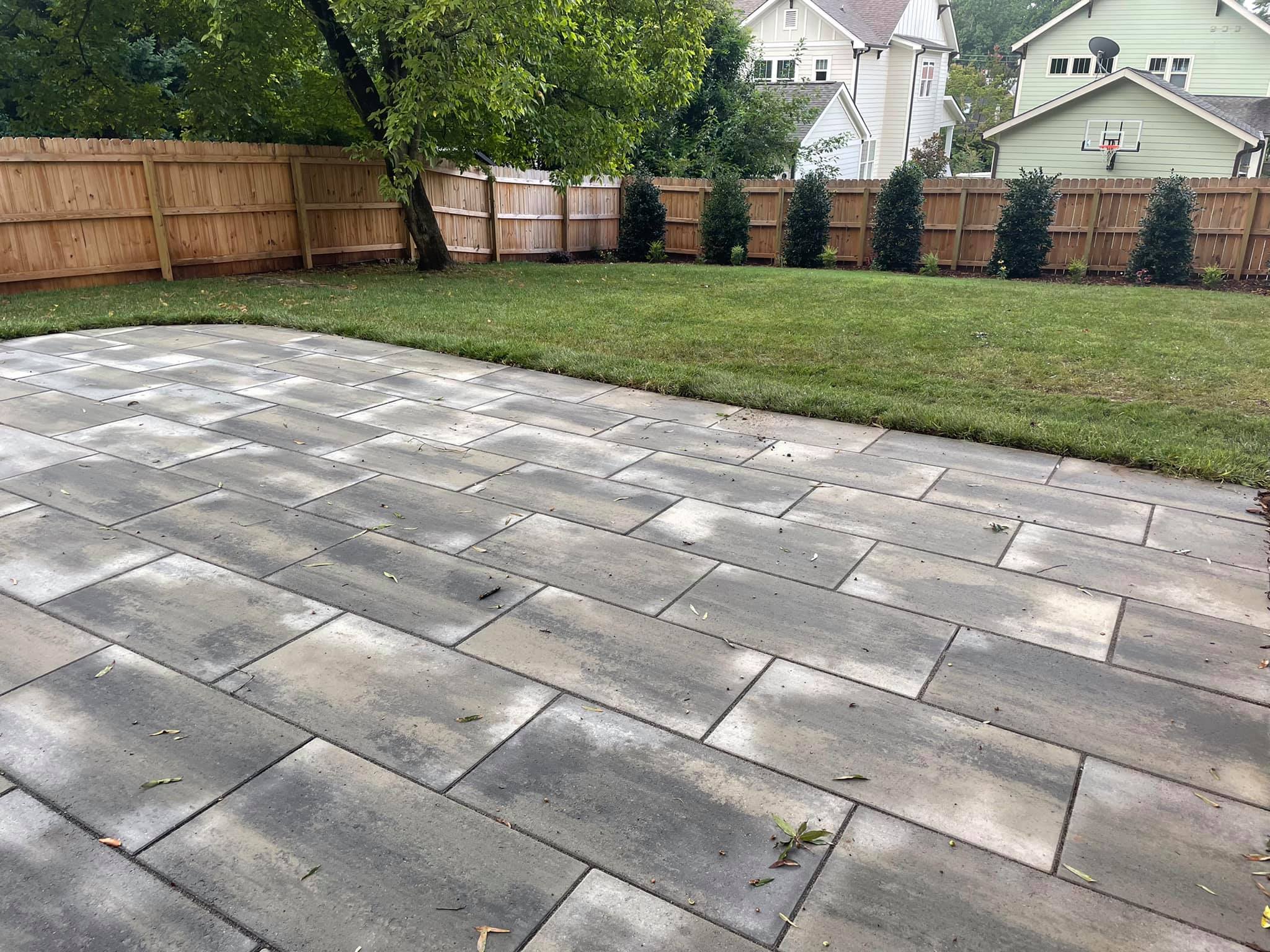 Techo-Bloc Blu Grande Slab Paver Patio